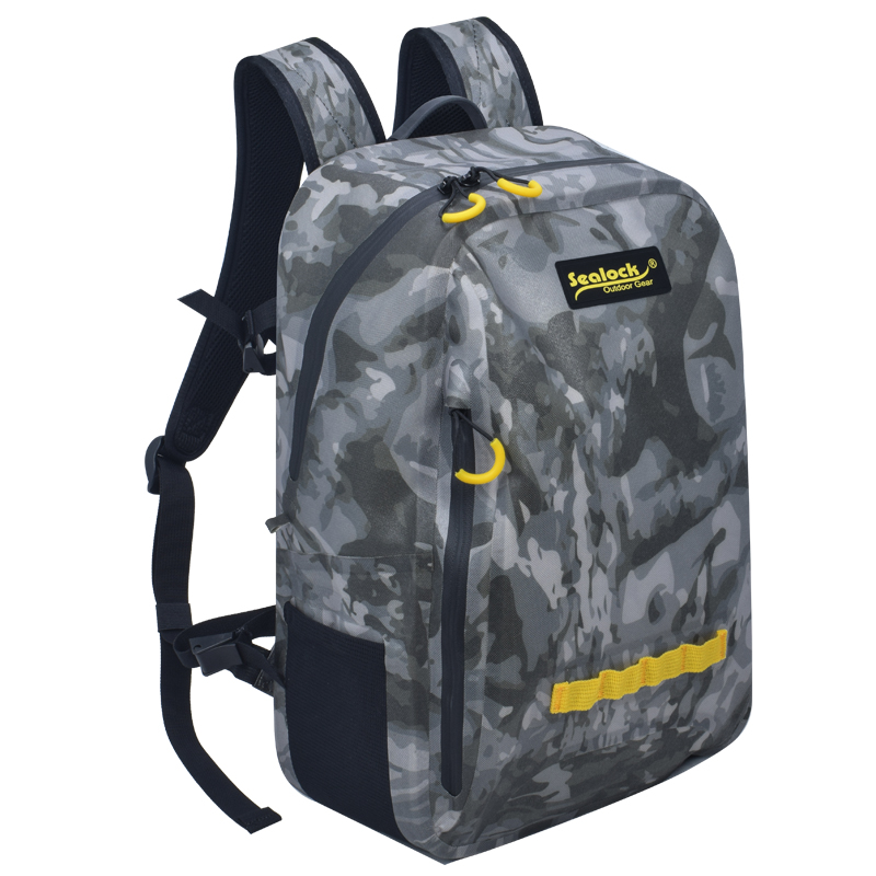 dual-slider airtight waterproof zipper on backpack